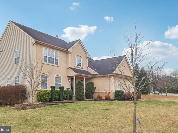 17 Ridgeview Rd, Delran Township, NJ 08075