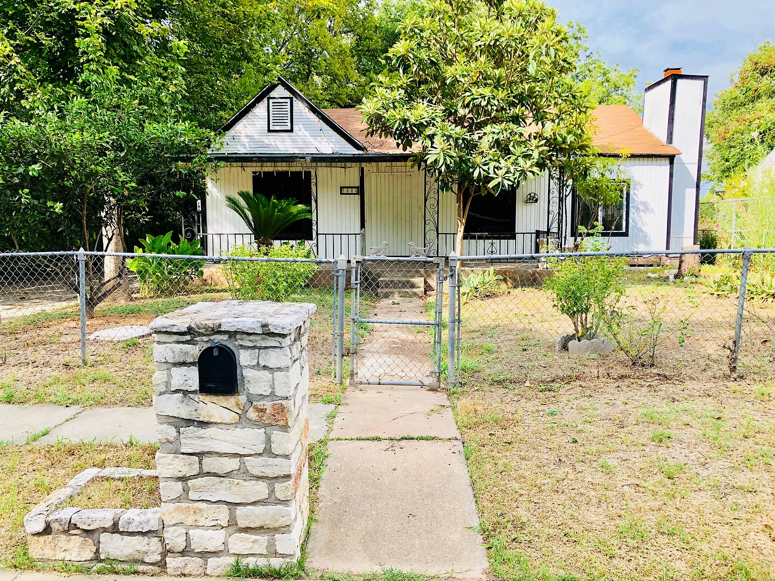 1 bed, 130 sqft, $499 — Photo 3