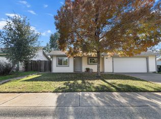 1261 Woodside Meadows Dr, Redding, CA 96002
