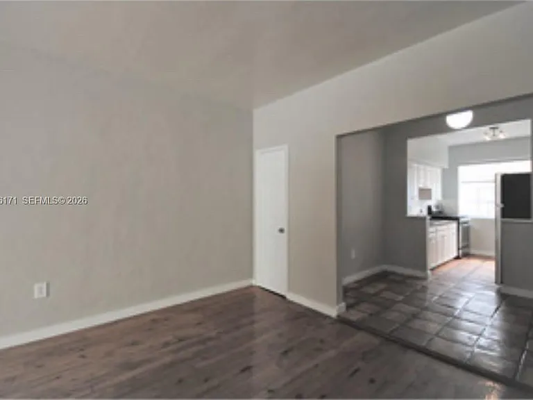 948 Meridian Ave #10 — Photo 2