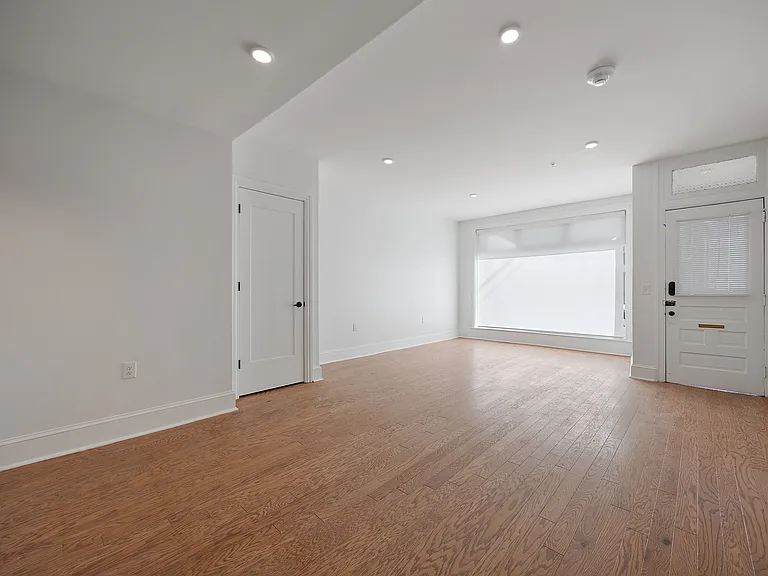 839 N Tatnall St #101 — Photo 4