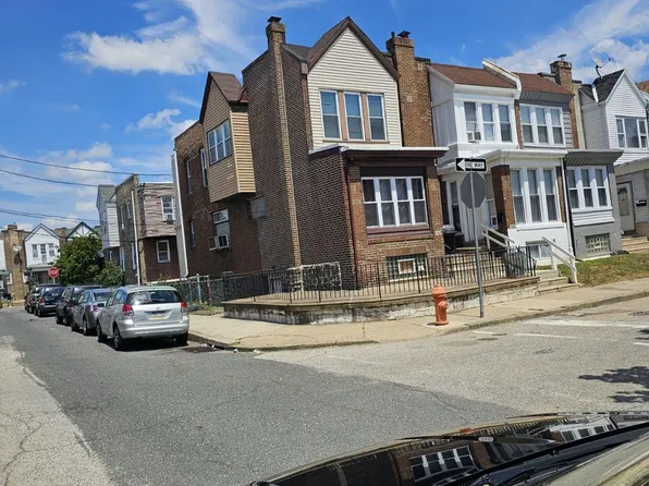 871 Marcella St, Philadelphia, PA 19124