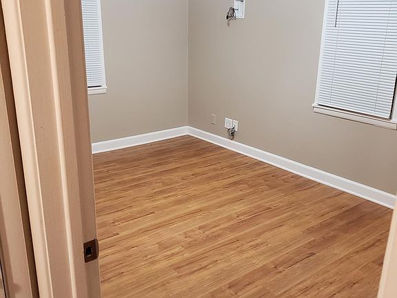 4th image of 934 Osage Ave