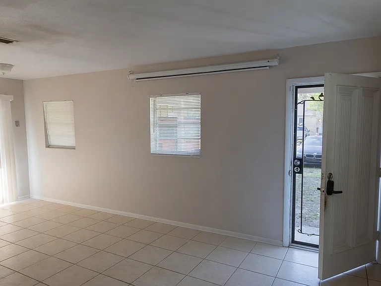 5157 Palmer Ave — Photo 7