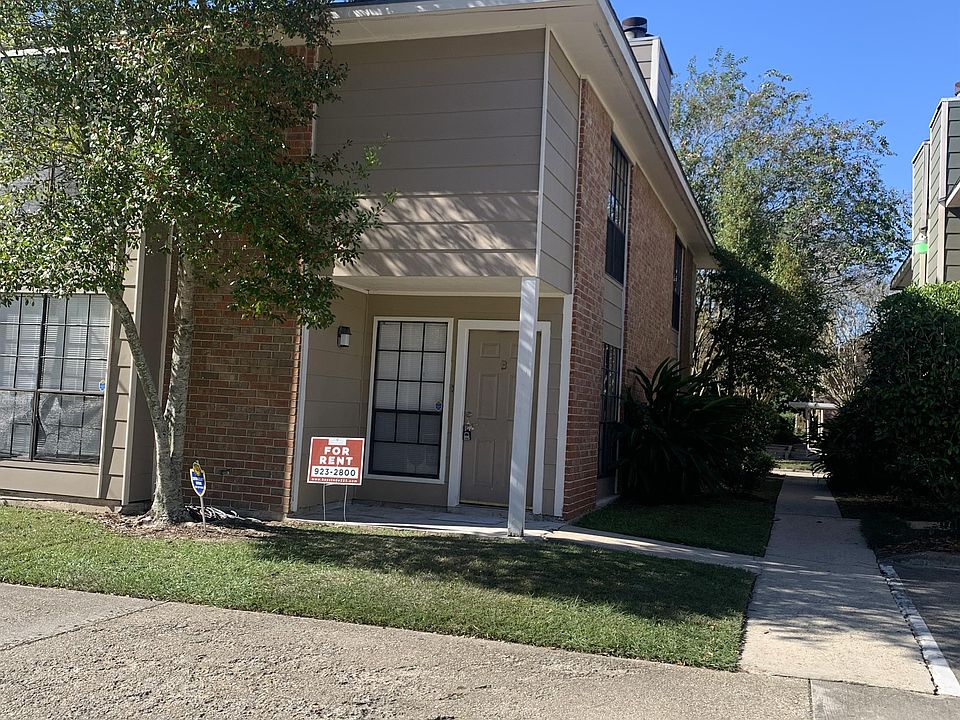 1st image of 251 Antrim Dr APT B