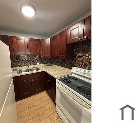 4th image of 763 22nd Ave S