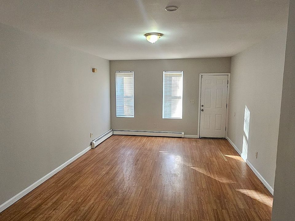 1st image of 540 Lamberton St