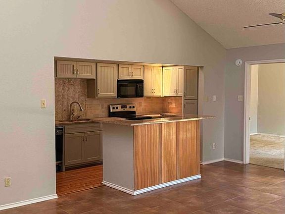 3rd image of 2707 Keller Springs Ct