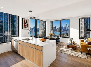 77 Commercial St #925S, Brooklyn, NY 11222