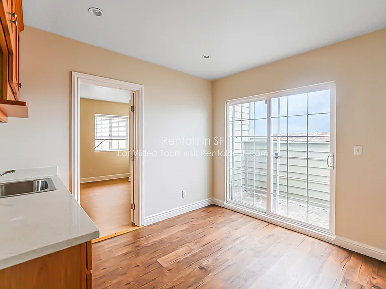 540 Griffith St — Photo 15