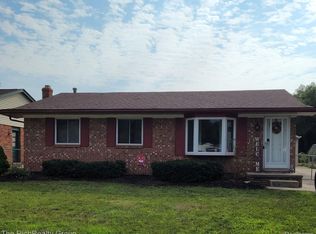 39793 Coronation Rd, Canton, MI 48188