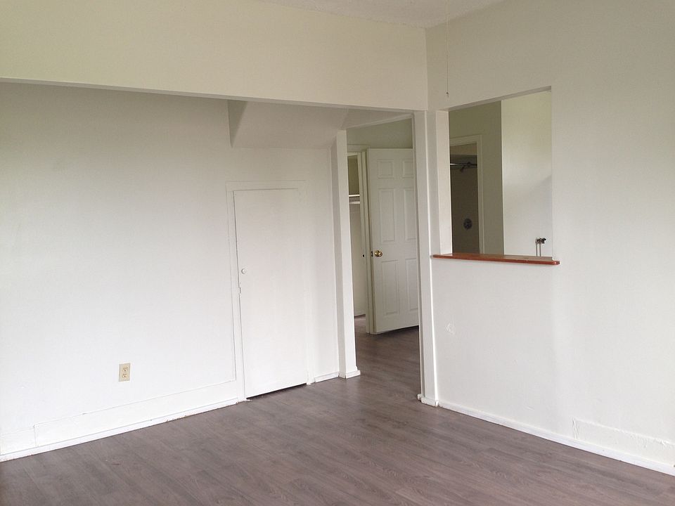 Living Room Looking into Kitchen