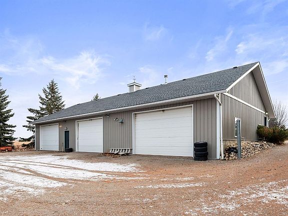 3rd image of 3216 E Township Road 303 Rd