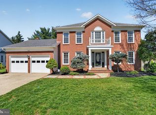 3110 Kinross Cir, Herndon, VA 20171