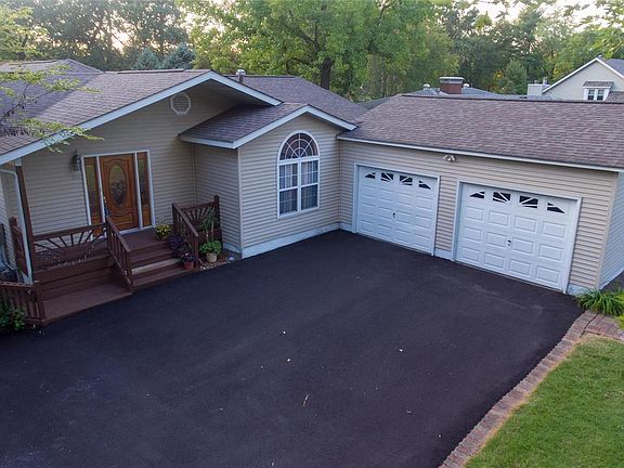 2nd image of 499 Overlook Dr