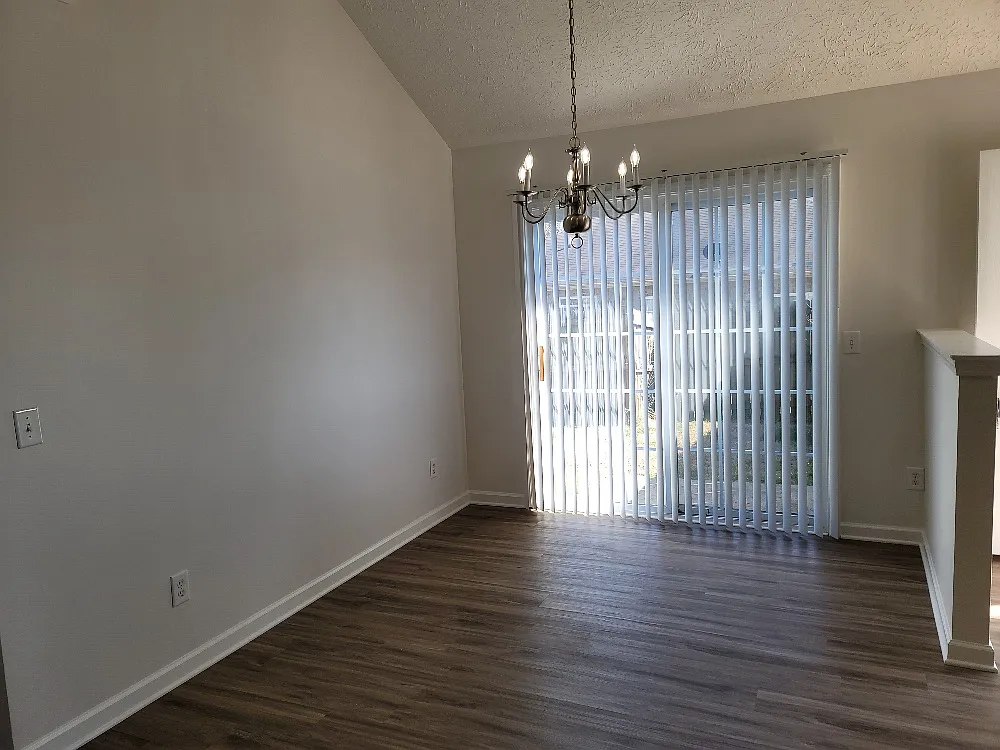 3 bed, 1204 sqft, $1,750 — Photo 4
