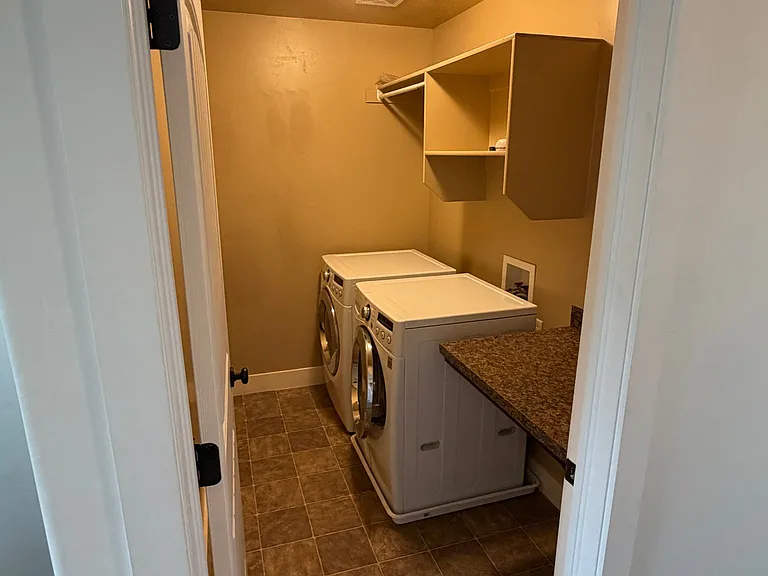 4 Arnold Dr — Photo 25