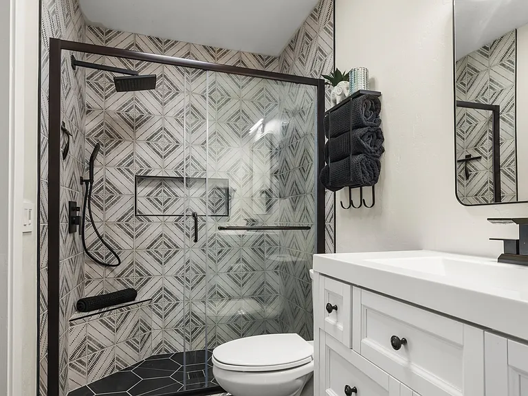20 Shadow Rock Dr — Photo 22