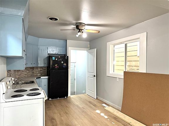 4th image of 1157 Cameron STREET