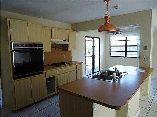2nd image of 1020 NW 93rd Ave