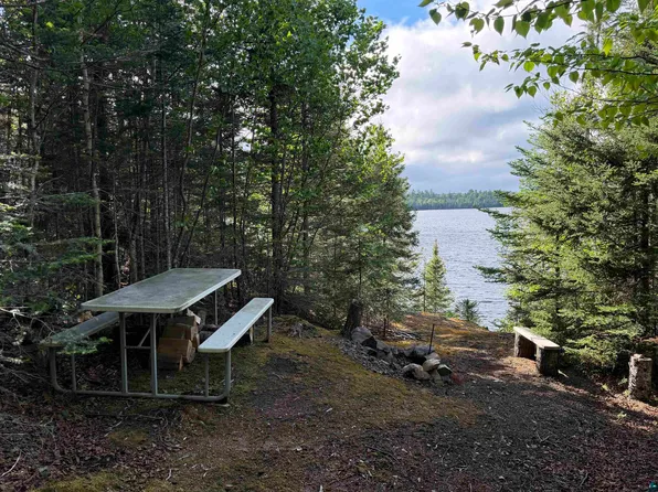 27 Wilderness Trl, Hovland, MN 55606
