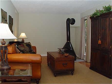 2nd image of 4020 Holland Ave