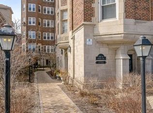6334 N Sheridan Rd #2E, Chicago, IL 60660