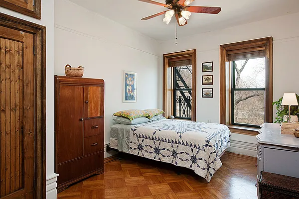 Sold by Brooklyn Real Inc | media 9