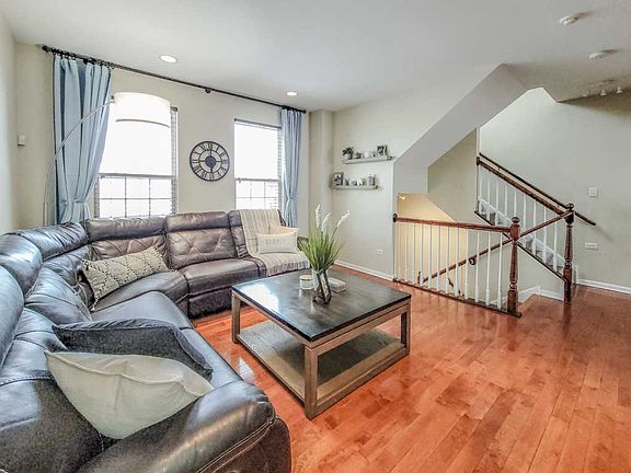 4th image of 1006 Bradford Dr #1006