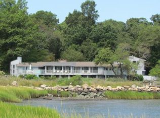 14 Woodland Rd, Norwalk, CT 06854