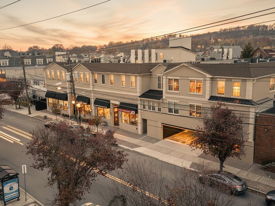 1st image of 323 Union Blvd #2F