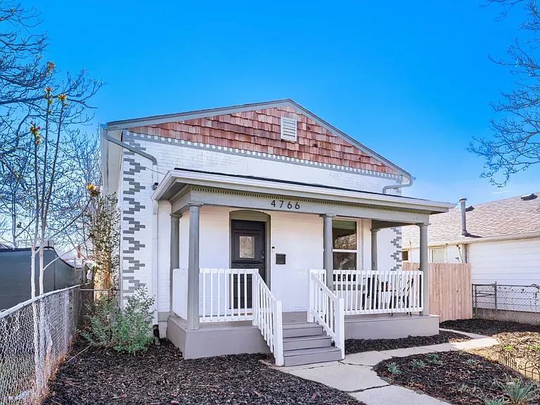 4766 Williams St — Photo 1