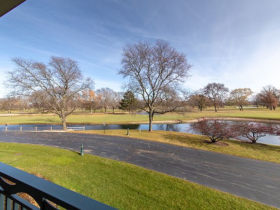 4th image of 720 Creekside Dr Unit 206
