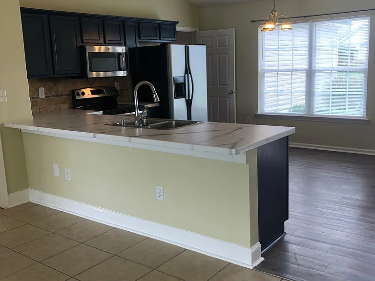 136 Centennial Cir — Photo 6