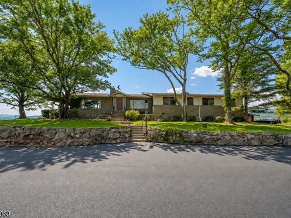 1 Ramapo Park, Wanaque Boro, NJ 07436