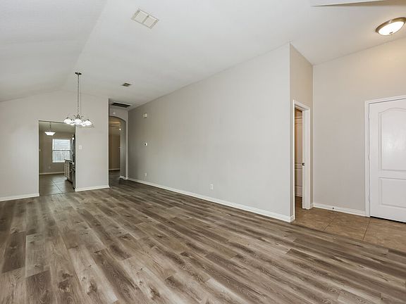 3rd image of 6711 Waterlilly Dr
