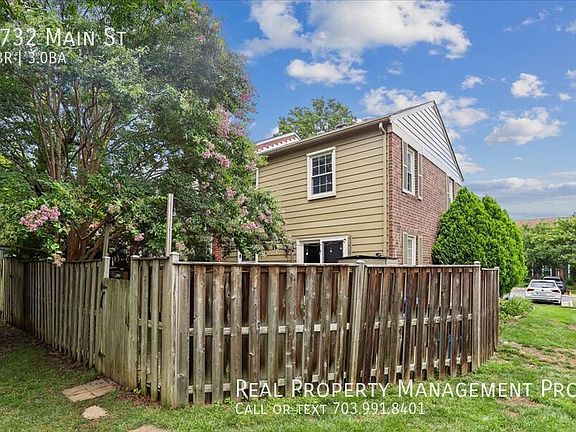 3rd image of 9732 Main St
