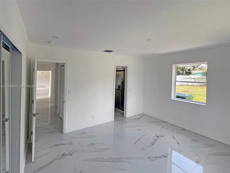 1606 NW 12th Ave — Photo 21