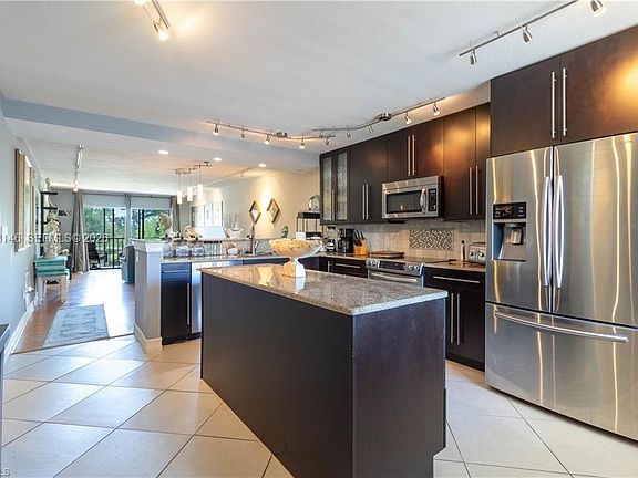 4th image of 5535 Rattlesnake Hammock Rd APT 205