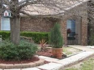 8304 O'Hara Ln, Fort Worth, TX 76123