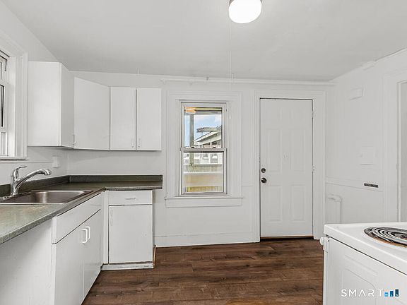 2nd image of 530 Main Street