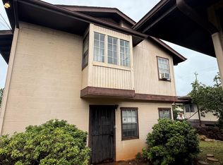 1040 6th Ave #B, Honolulu, HI 96816