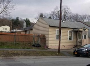 808 5th Ave, Troy, NY 12182