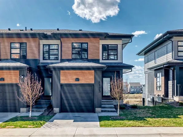 55 E Lucas Way NW #3125, Calgary, AB T2P 2C7