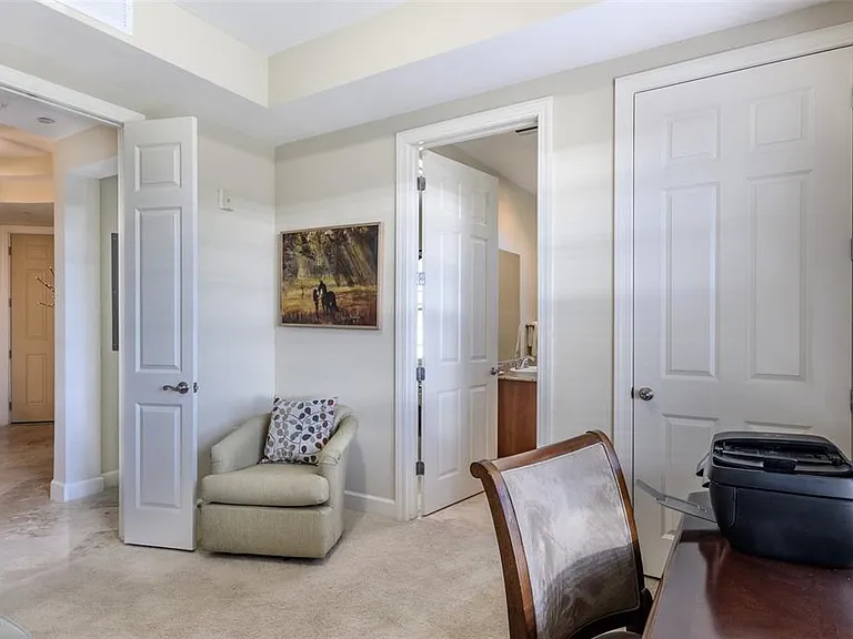 8581 Amberjack Cir #301 — Photo 9