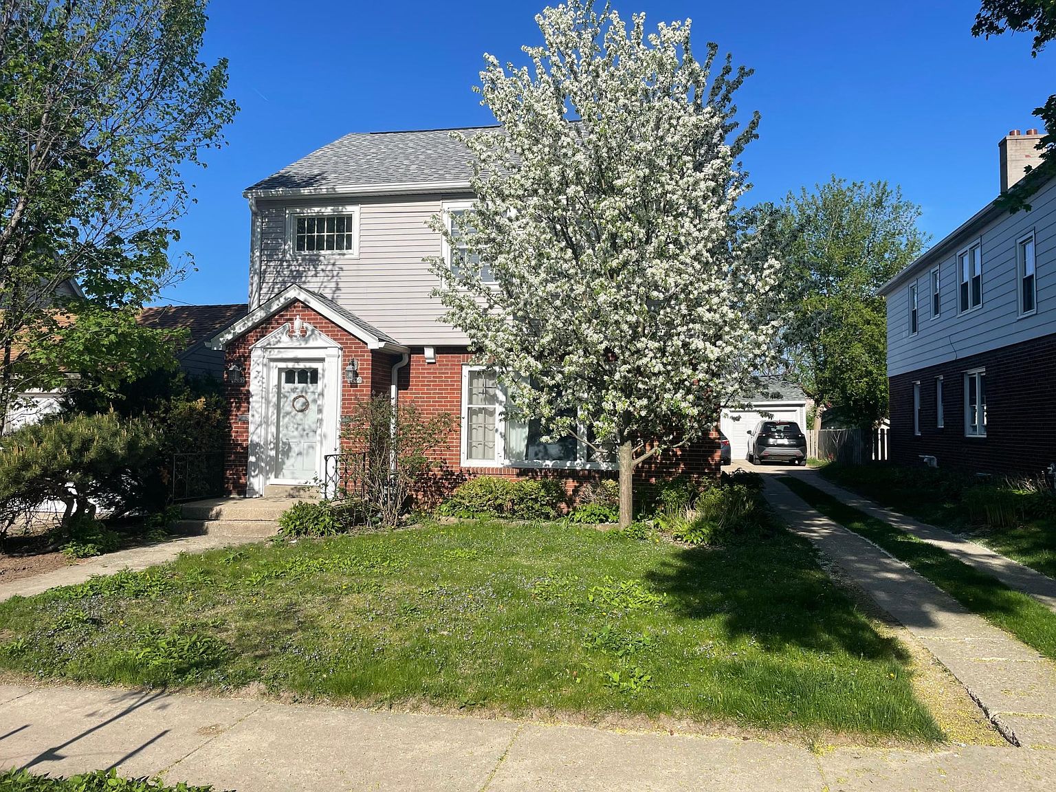 2260 N 72nd St, Wauwatosa, WI 53213 Zillow