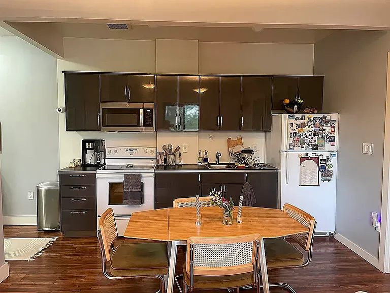 112 Emerson Pl #6EE — Photo 1