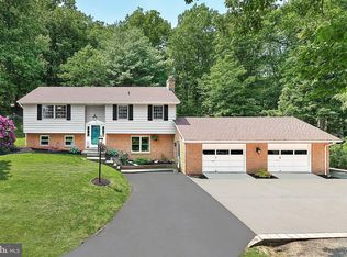 451 Racetrack Rd, Abbottstown, PA 17301