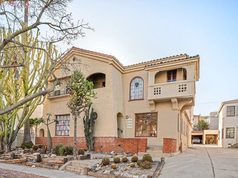 1461 S Beverly Dr