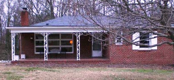 1st image of 604 E Hammond St